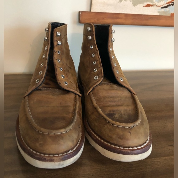 Classic Tan Leather Men's Boots - Picture 2 of 10